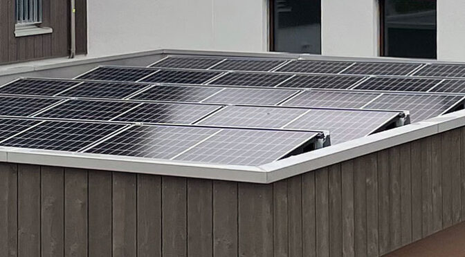 Solarsys Flachdachanlage einseitig aufgeständert